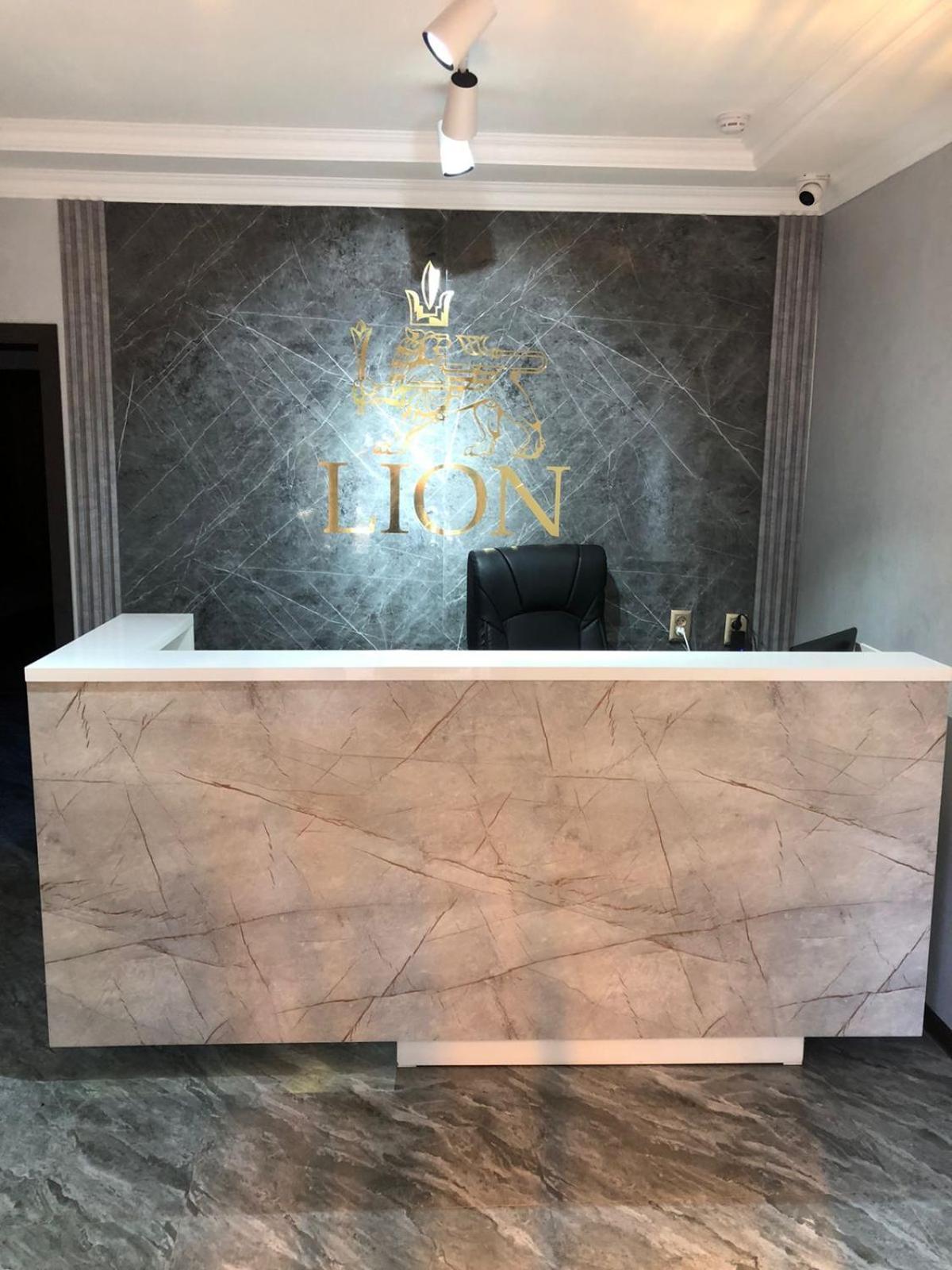 Hotel Lion Алма Ата Екстериор снимка