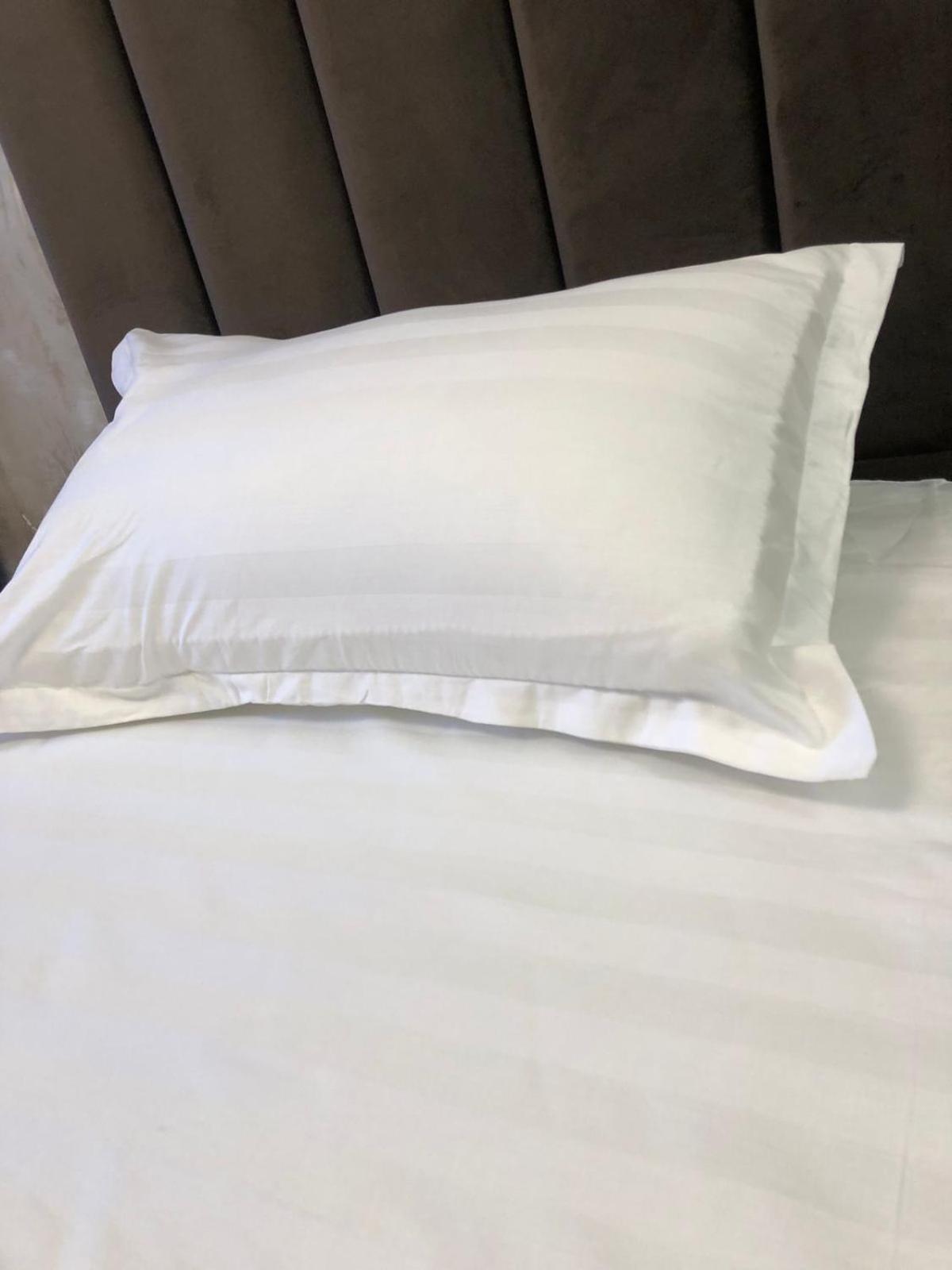 Hotel Lion Алма Ата Екстериор снимка