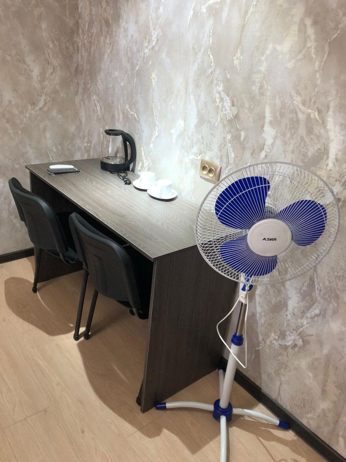 Hotel Lion Алма Ата Екстериор снимка